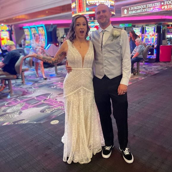 Meet your Posher, Erika - Picture 1 of 1